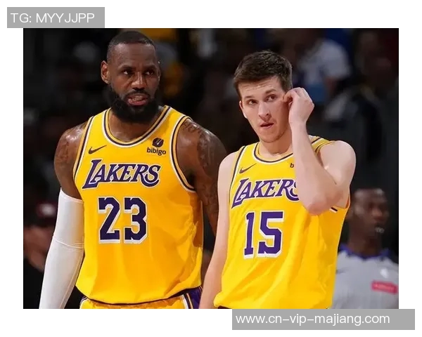 里夫斯谈老詹缺席影响强调全队需共同承担责任与压力